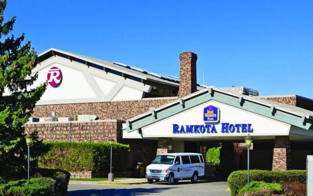 Best Western Plus Ramkota Hotel Bismarck