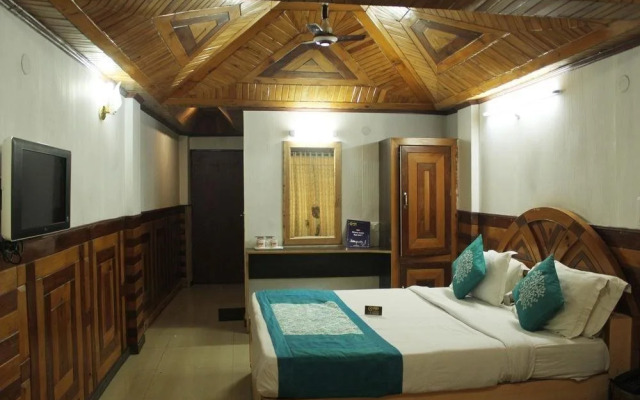 OYO Premium Near Zoo Nainital