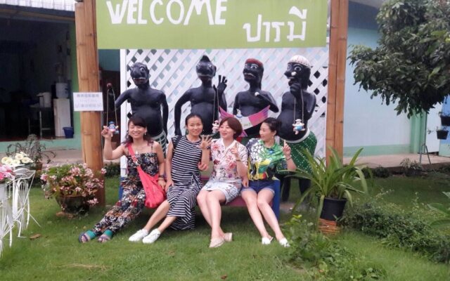 Paramee Inn Pai