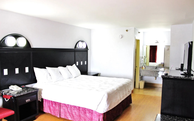 Fairway Inn