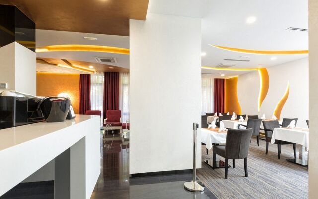 Nova City Hotel Signature Collection