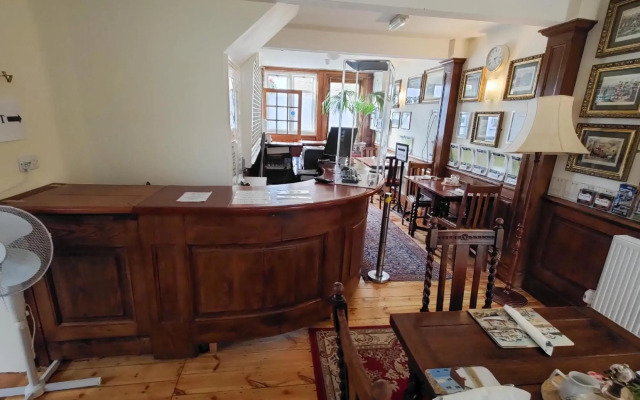 The Black Horse