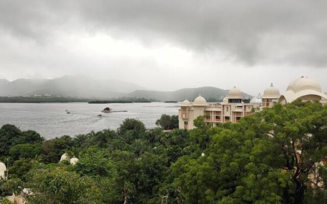 Hotel Lake Star