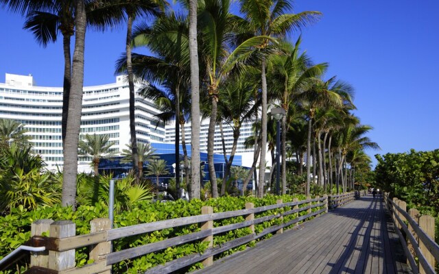Fontainebleau Miami Beach Private Suites