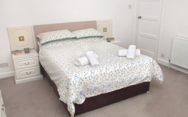 Weymouth Bay Apartment C