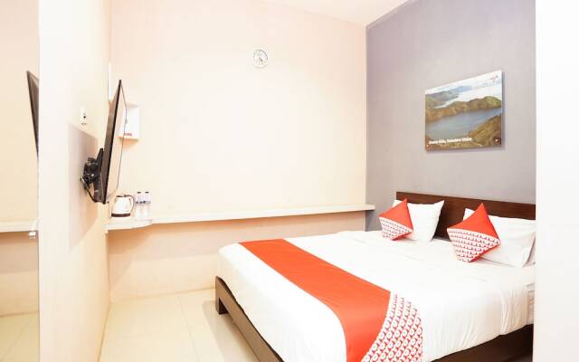 ZEN Rooms Basic Audah Syariah Sutos