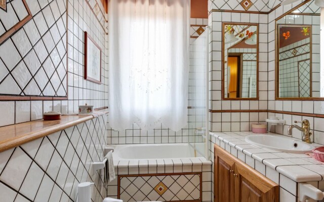 Pretty Apartment in Santa Venerina With Garden