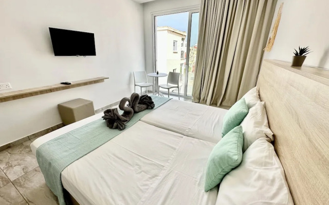 Sun Plaza Suites - Adults Only
