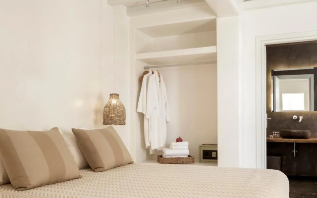 Naxian Collection