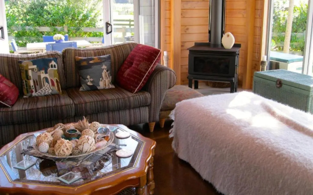 Paradise in Flaxmill Bay - Flaxmill Bay Holiday Home