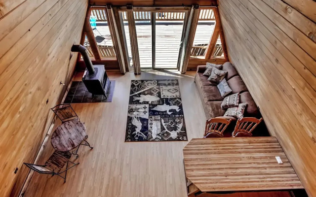 Secluded & Cozy Antimony Cabin w/ Fire Pit