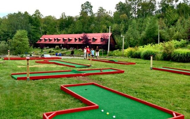 GEOHoliday Heights @ Lac Morency, St. Hippolyte, Canada