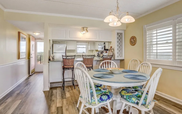 Ocean and Amelia Island View Condo with Oceanside Pool Access by RedAwning