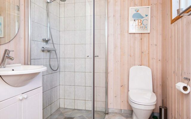 10 Person Holiday Home in Glesborg-by Traum