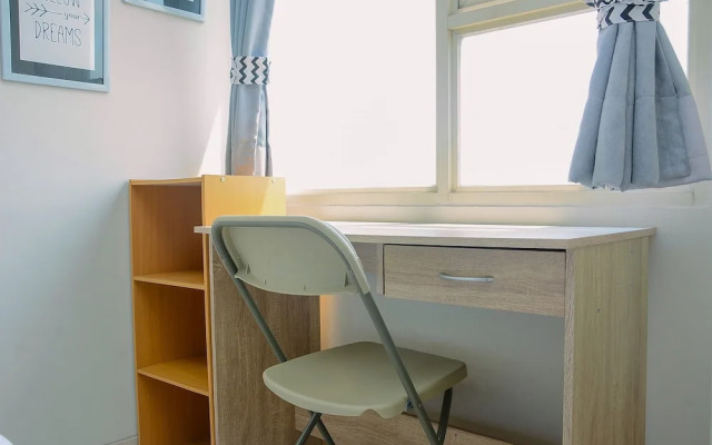 Elegant Studio Apartment Margonda Residence 5