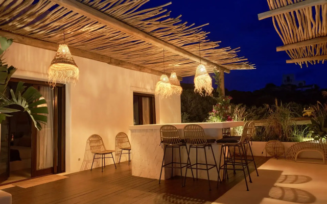 Monogram Travel Antiparos