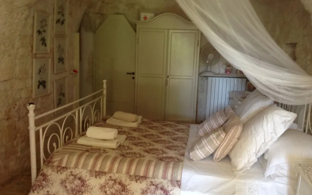 Trulli Mimosa by Pugliadamare