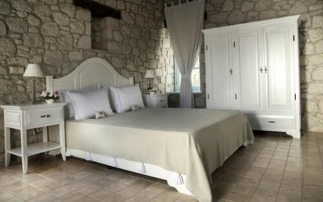 Manastir Alacati Hotel