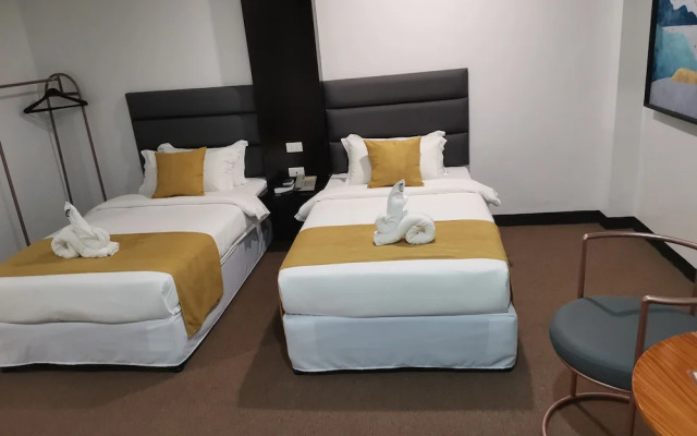 Dancenter Boss Hotel Near Clark International Airport