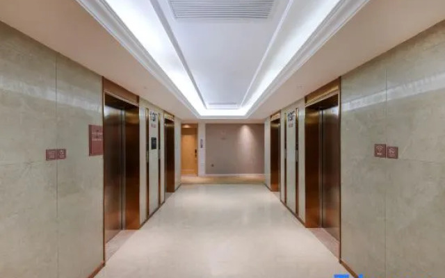 Vienna Hotel (Jinan Central Business District Branch)