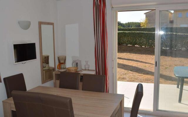 Appartement Salavas, 4 pièces, 8 personnes - FR-1-382-165