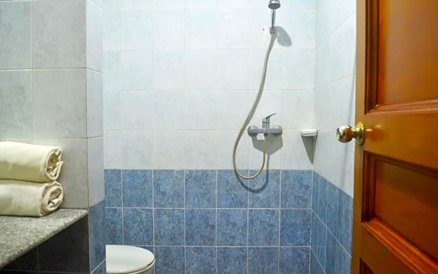 OYO 1240 Hotel Pantai Jaya