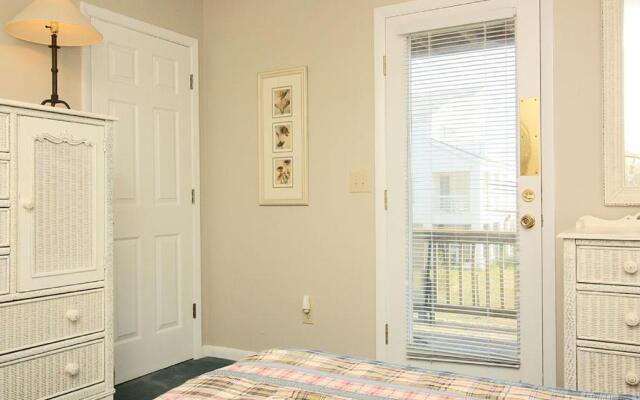 Heron Pointe by Oak Island Accommodations