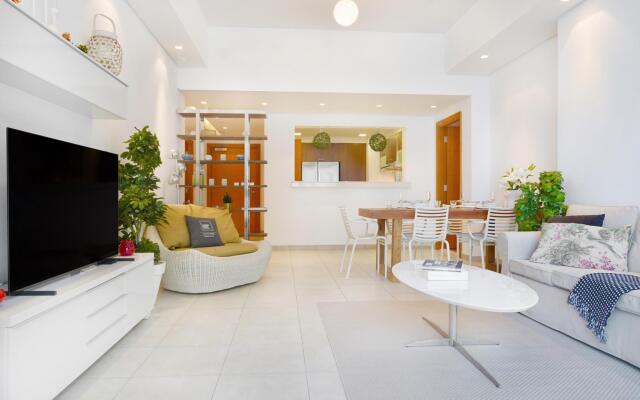 Modern and Airy 2BR in Palm Jumeirah