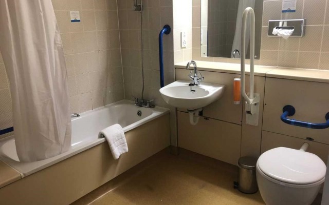 Days Inn By Wyndham Fleet M3