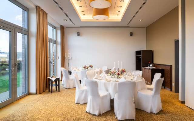 Elaya Hotel Hamburg Finkenwerder