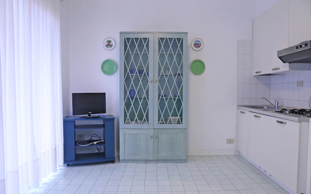 Residence Selenis Est