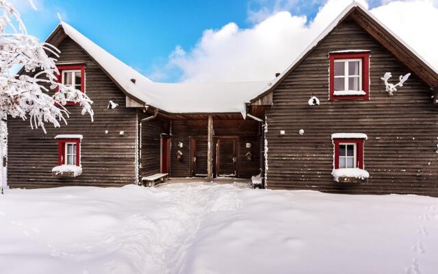 Semi-detached Houses, Turf House