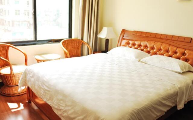 Donghai Runlong Holiday Hotel