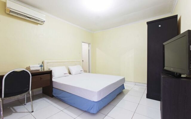 RedDoorz near Harmoni