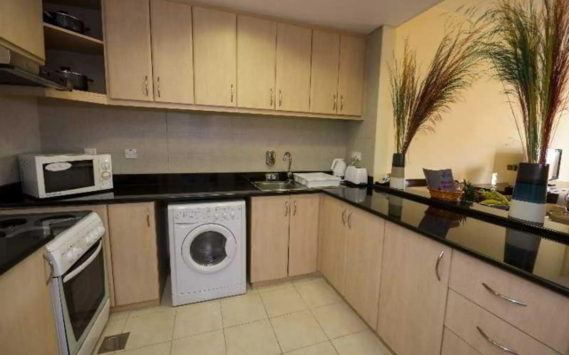 Parkside Suites Hotel Apartment