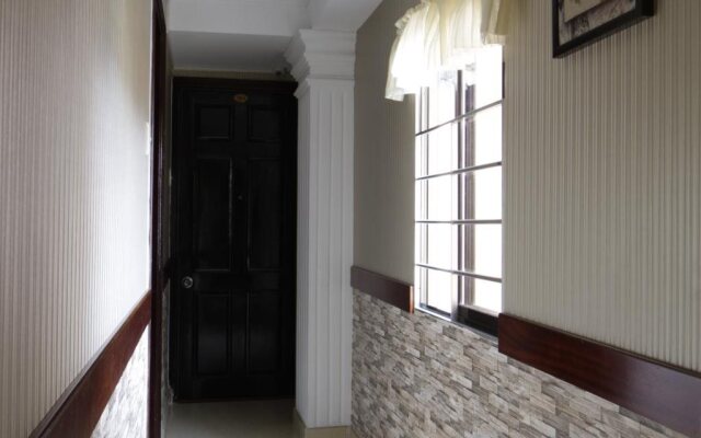 Little Brick Saigon Hotel