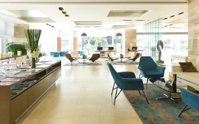 Novotel Suites Hanoi