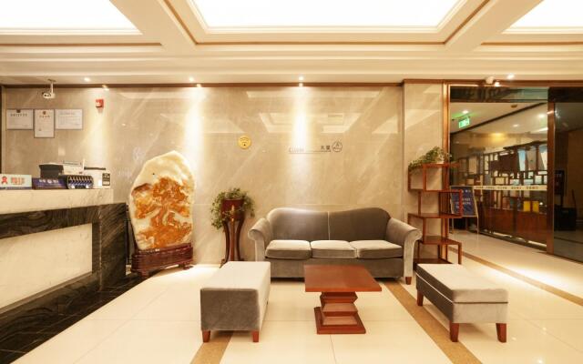 Starway Hotel Zigong Huidong Centre