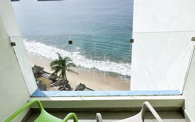 Park Inn by Radisson Mazatlán