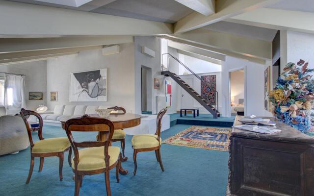 ROOFTOP TERRACE private 3bed, 3bath aircond, wifi