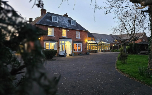 Marsh Farm Hotel