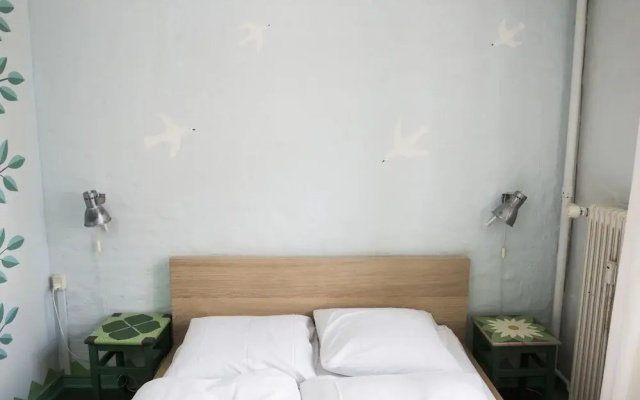 Sleep in Heaven hostel & bar