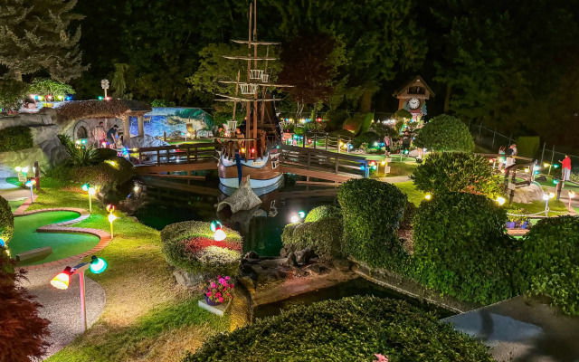 Coast Parksville Hotel