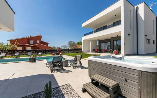 Zen Comfortable Holiday Residence