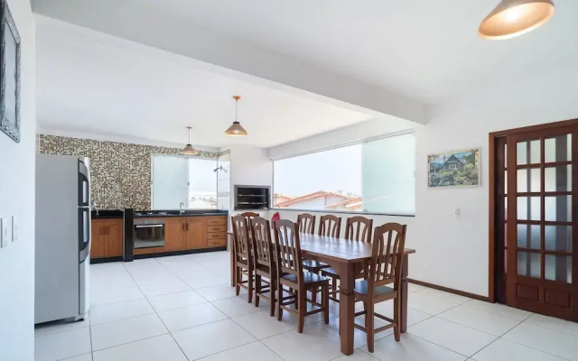 House w/ 3BR and BBQ Area in Ingleses Odi0487