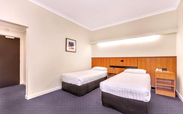 Metro Hotel Perth City