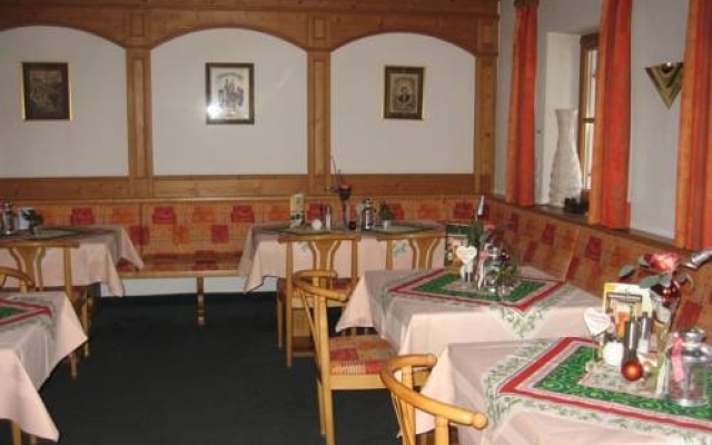 Helmerhof
