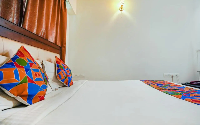 FabHotel Home Tree Service Apartment