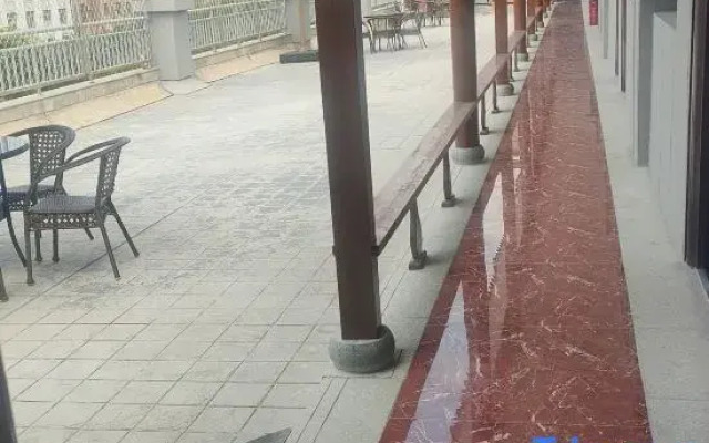 Woqiao Longju Hotel
