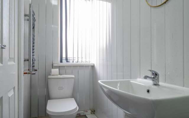Charming 1-bed Studio13 in Coventry